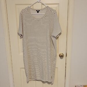 Buffalo David Bitton White and Green Striped Tee - Size XXL